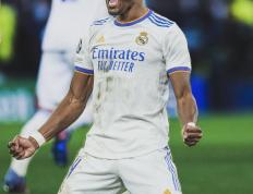 开云体育-包含尤文完胜智利，阿拉巴惊艳世界的词条