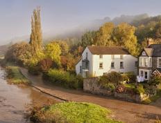 开云体育-当绿茵屏息注视绿衫军，塔图姆的欧冠式绝杀