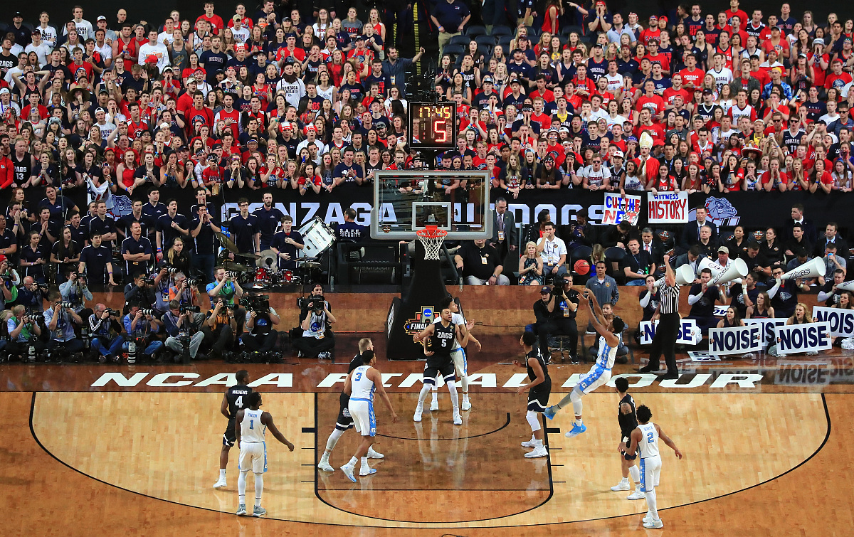 开云体育官网-勇士首败!开拓者客场力夺胜利!