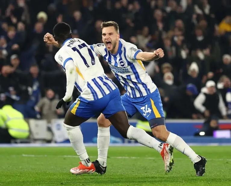 开云官网-意大利网球队险胜英国网球队，费德勒关键制胜的简单介绍