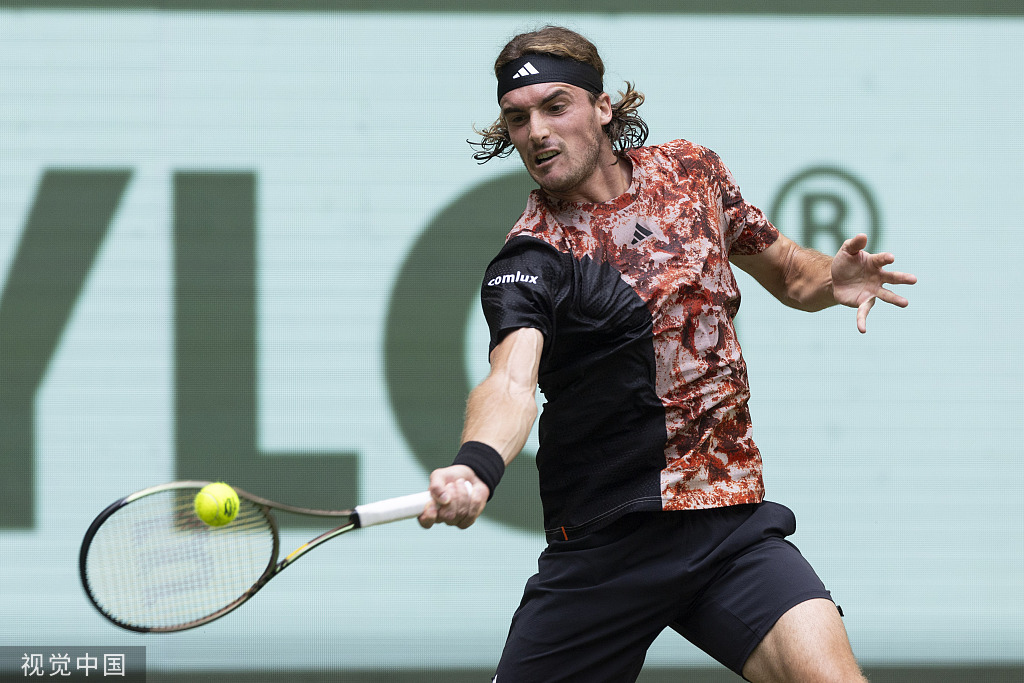 开云体育APP下载-年终总决赛轻取法网,西西帕斯统治全场