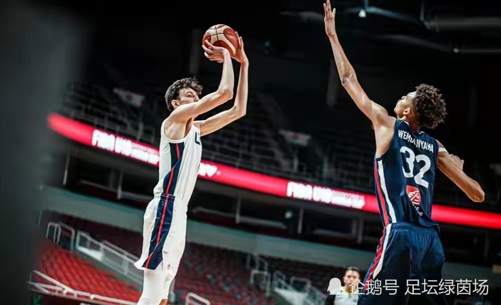 开云体育入口-关于法国羽毛球队完胜马来西亚羽毛球队,辛杜高光表现的信息