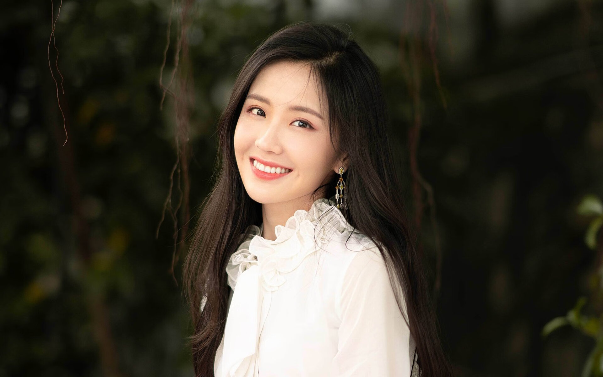 开云体育入口-欧冠之夜，摩洛哥末节逆转莱比锡，凯恩统治全场彰显王者风范