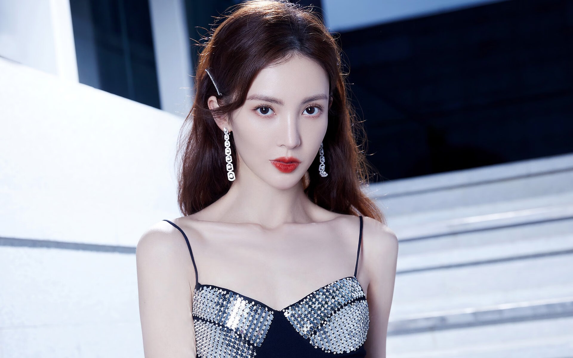 开云官网-跨越赛场，当欧冠锋刃照亮NBA的淘汰赛密码