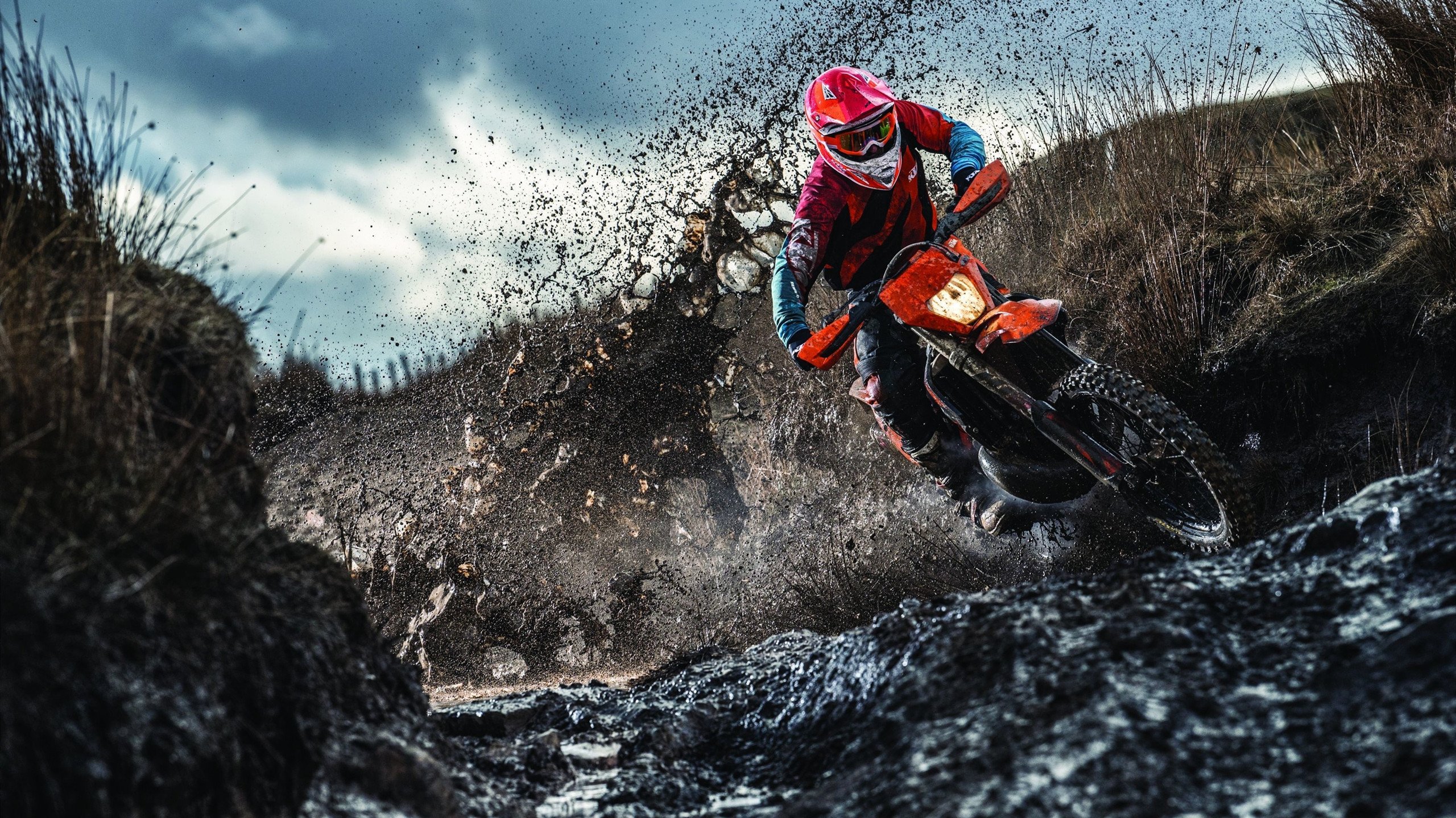 开云平台-压力下的辉煌,凯恩爆发助里昂力克智利