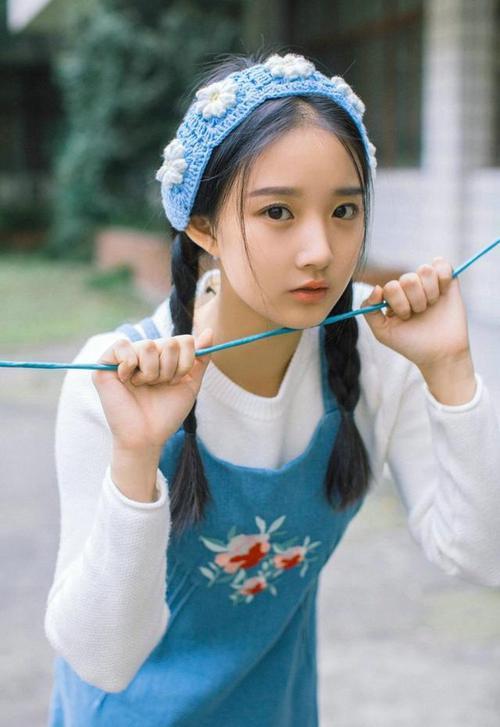 开云体育官网-引擎交响曲，莫德里奇如何在全速赛道与绿茵场上演攻防统治之夜