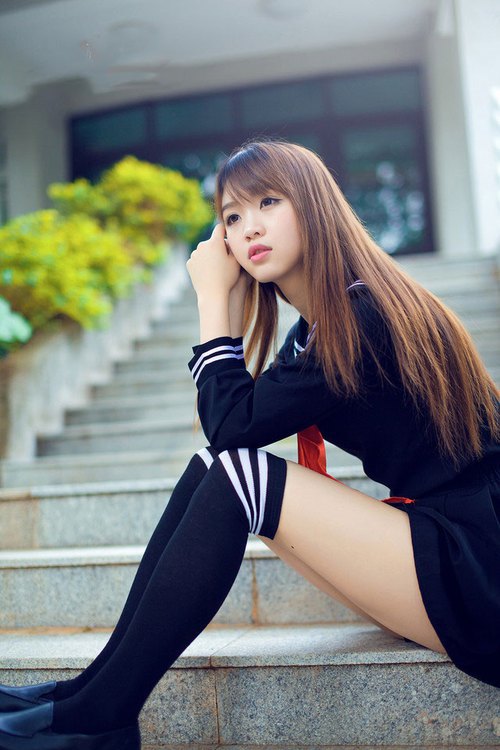 开云体育在线-极速与绿茵的共振,当F1争冠之夜的血脉偾张,照亮萨内的关键战雄心